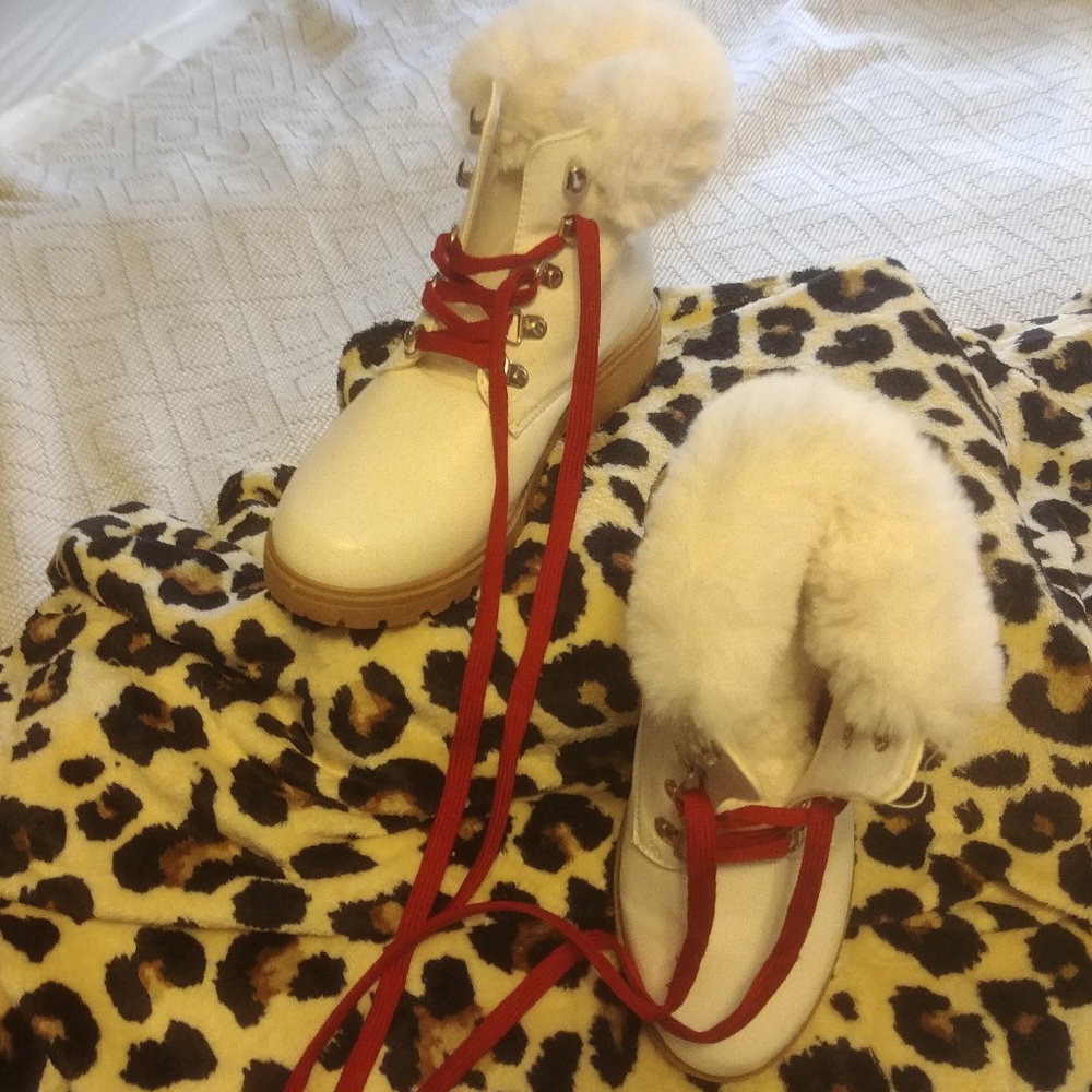 Shoes - Picture 3 of 3